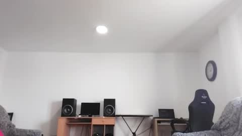 Luigi online show from November 9, 2:10 pm