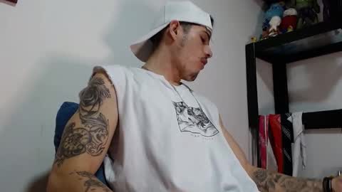 Luis AS online show from November 5, 1:02 pm