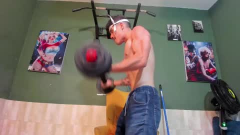 Luis AS online show from March 10, 11:38 pm