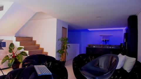 Lukas Green online show from April 2, 7:22 pm