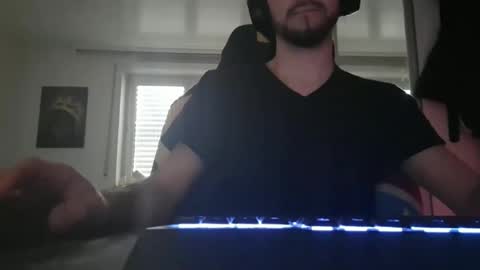 lukasschoetz online show from February 18, 1:31 pm