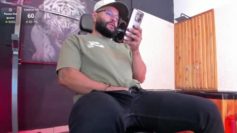 LUKE online show from April 2, 12:41 am