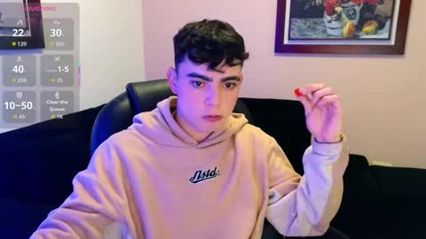 Snapshot of lukeboyce chatting on October 23, 12:14 am lukeboyce online show from October 23, 12:14 am