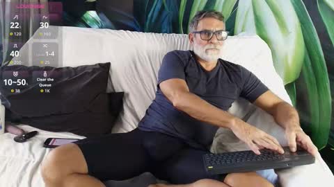 Luke Crews online show from January 14, 6:44 pm