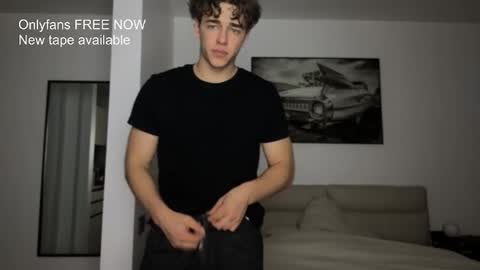 lukedesirable online show from December 3, 9:21 pm