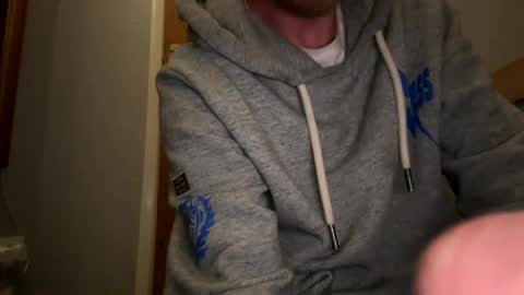 lukeeeeey96 online show from February 3, 12:58 am