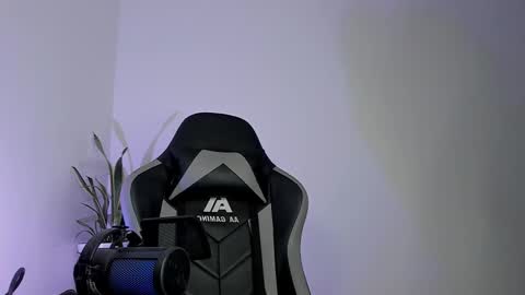 Luke Taylor online show from March 18, 1:14 pm