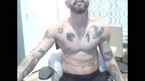 Snapshot of lukegsp3310 chatting on January 17, 8:59 pm luke3310 online show from January 17, 8:59 pm