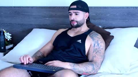 Lukhas f4f online show from November 24, 4:19 pm