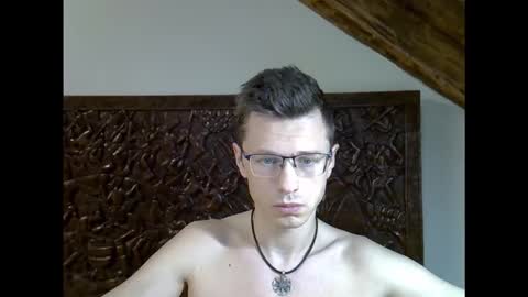 Andrew independent model 2000-0000 CET daily online show from February 12, 9:21 pm