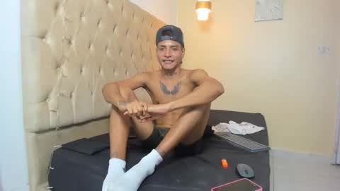 lunay_bigcock420 online show from September 29, 6:23 am