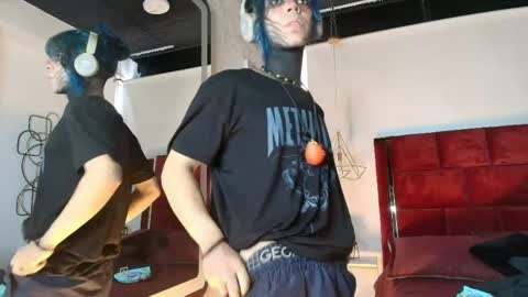 Luxiel 3 online show from April 14, 8:41 pm