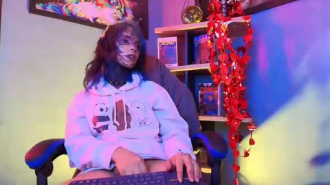 Luxiel 3 online show from February 15, 12:06 am