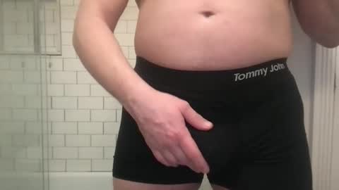 lvguynextdoor440656 online show from February 15, 1:56 am