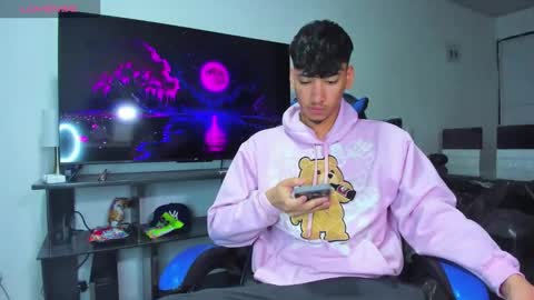 Lyam online show from May 30, 9:53 am
