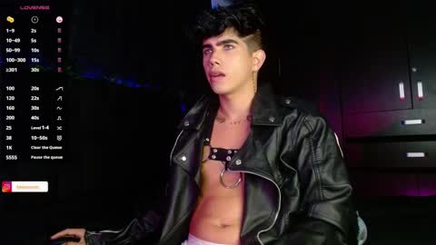 Lyle Bennett Freelance Model online show from January 18, 10:17 am