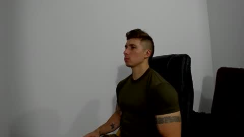 Lyonel online show from November 28, 10:44 pm