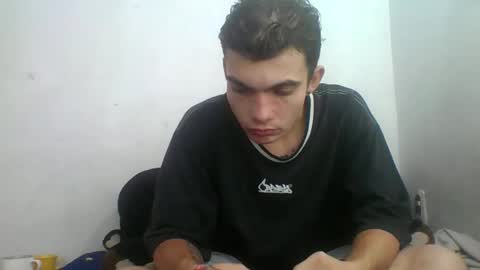 Snapshot of m0ntana777 chatting on October 21, 11:02 am m0ntana777 online show from October 21, 11:02 am