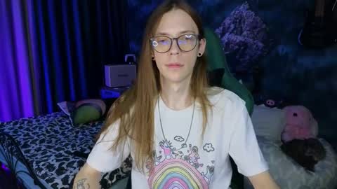 m1shq online show from March 26, 1:32 am