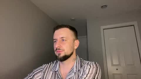 m_stephen online show from June 2, 3:18 am