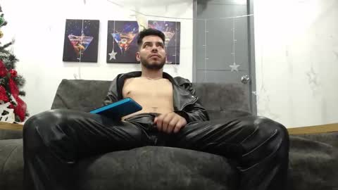 instagram mackdanielsx online show from December 17, 2:30 am