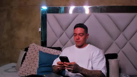 Snapshot of maddox_santana chatting on October 29, 10:34 pm Maddox Santana online show from October 29, 10:34 pm