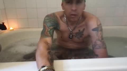 madeyoulook818 online show from February 21, 9:16 pm