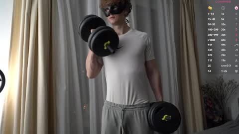 Mike XMaestro 3369 online show from April 15, 7:58 pm