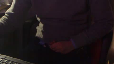 Snapshot of magellano98 chatting on January 24, 10:43 am Boy Sexy XXX online show from January 24, 10:43 am