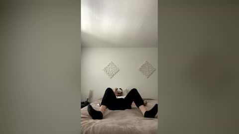 magikstick2 online show from April 13, 6:08 pm