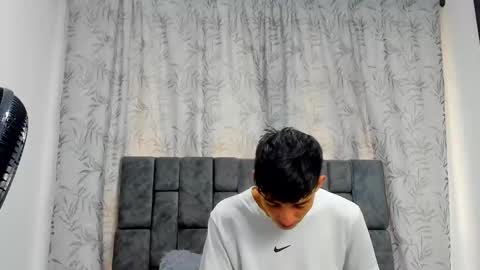 Maikol online show from November 30, 12:40 pm