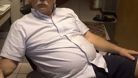 majormike34 online show from April 10, 12:28 am