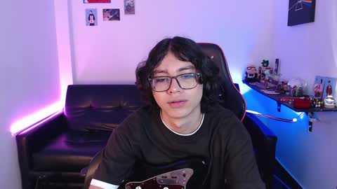 Malik  online show from December 13, 4:27 pm