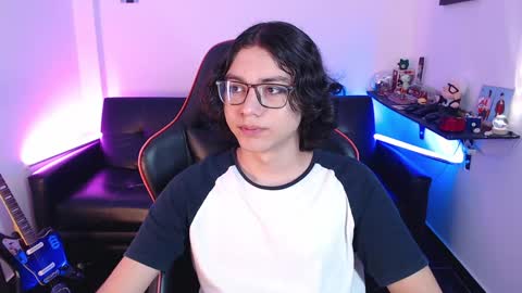 Malik  online show from January 7, 3:22 pm