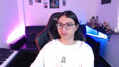 Malik  online show from February 8, 2:16 pm