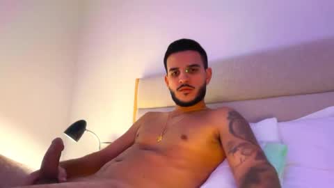 maluma09 online show from October 5, 7:23 am