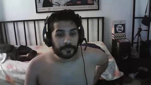 malvadoysensual online show from October 28, 11:45 am