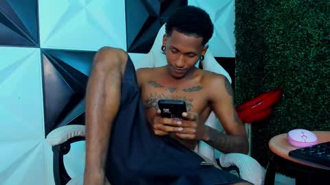 man_san11 online show from February 13, 9:09 pm