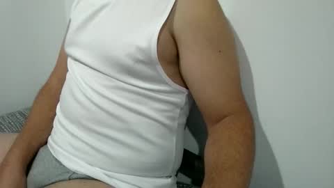 manbroadcasting001 online show from April 29, 7:09 pm