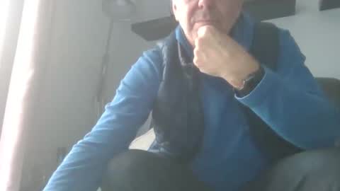 manngrossbite online show from December 12, 1:39 pm