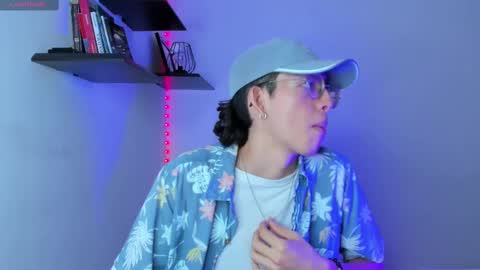 Manuel online show from February 16, 6:43 pm