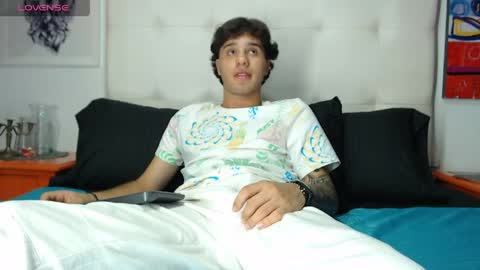 Manuel online show from April 8, 5:19 am