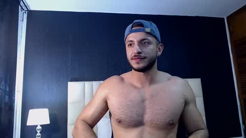 marcus_lafourt online show from December 4, 6:39 pm