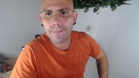 Snapshot of marek_secrett chatting on October 23, 12:47 am marek_secrett online show from October 23, 12:47 am