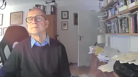 Snapshot of marginalie chatting on January 16, 8:33 am marginalie online show from January 16, 8:33 am