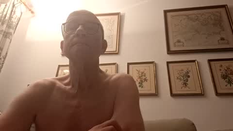 marginalie online show from November 2, 7:12 am