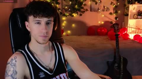 mark_caron online show from February 21, 9:49 pm