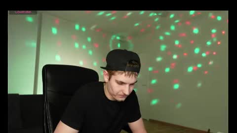 MARK KARSON online show from April 15, 5:35 pm