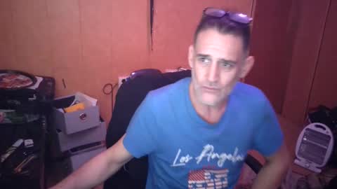 markbcnx online show from December 5, 6:26 pm