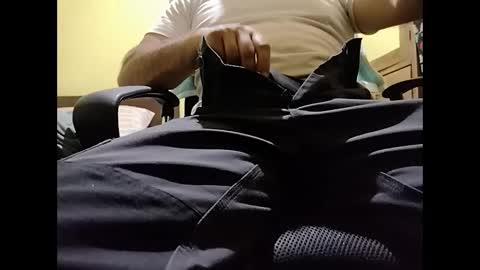 markoanto35 online show from January 25, 4:02 am